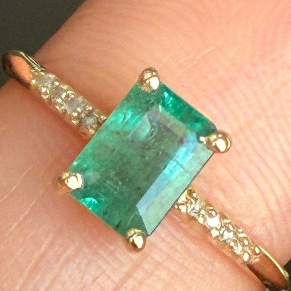 gold emerald Jewelry - 10k Gold Ring real Emerald